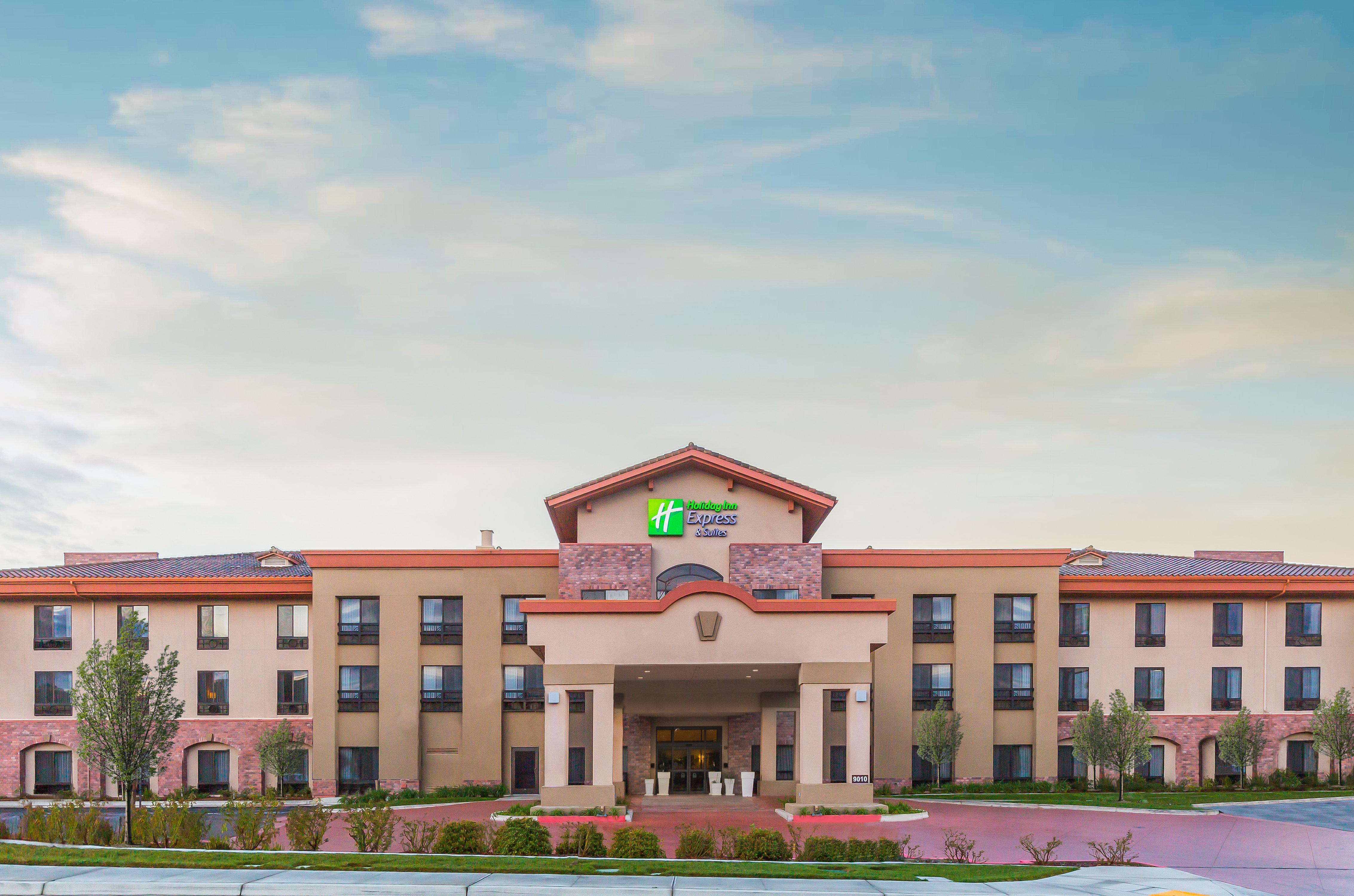 Holiday Inn Express Hotel & Suites Atascadero By Ihg Exterior photo