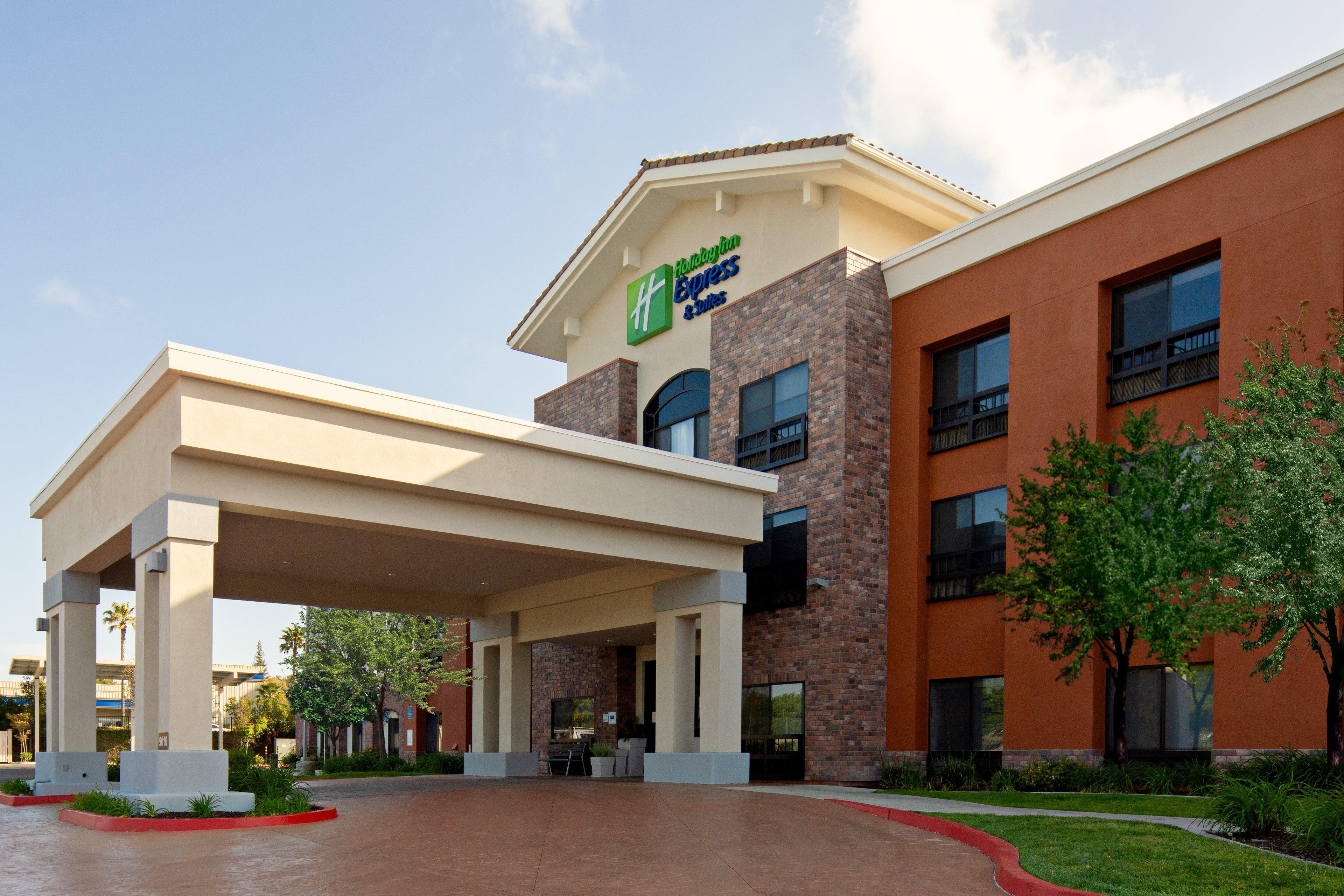 Holiday Inn Express Hotel & Suites Atascadero By Ihg Exterior photo